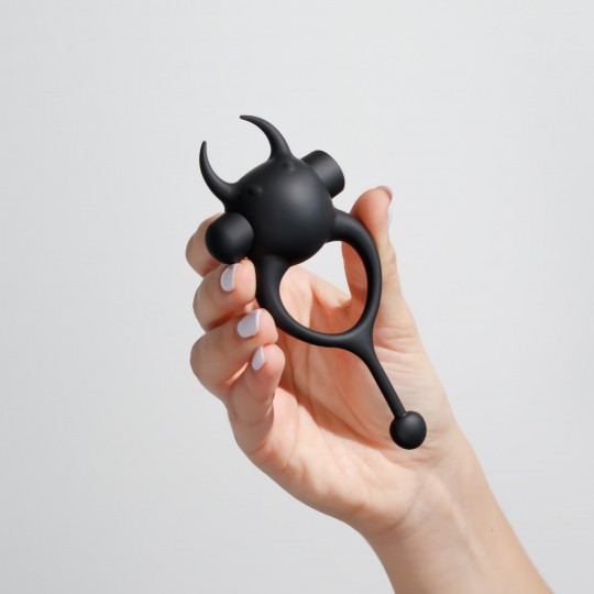 DAEMON ANILLO PARA EL PENE CON BALA RECARGABLE NEGRO CRUSHIOUS