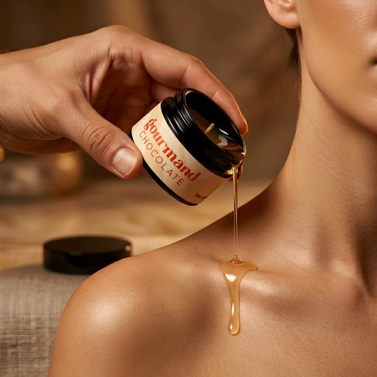 VELA DE MASSAGEM GOURMAND COM FEROMONAS E AROMA A CHOCOLATE 20ML CRUSHIOUS