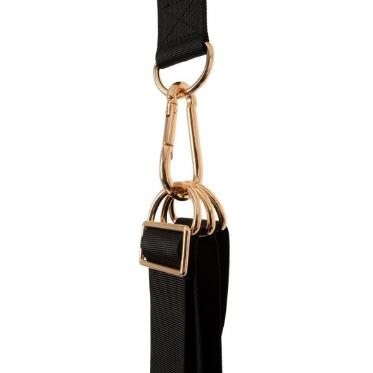 DOOR SWING