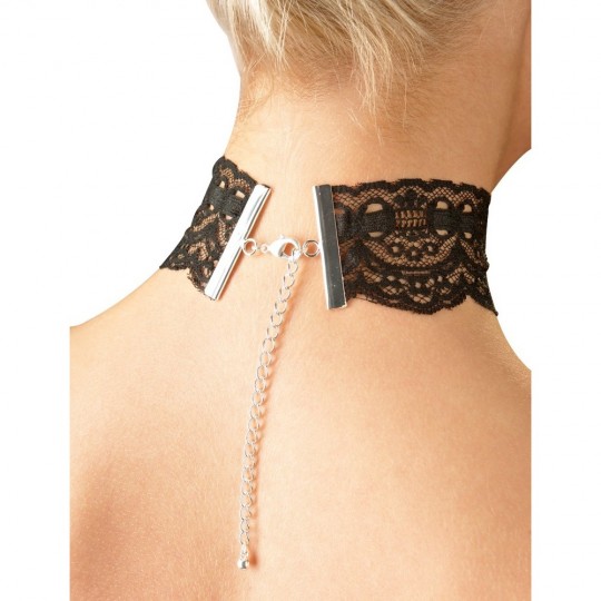 CHOKER